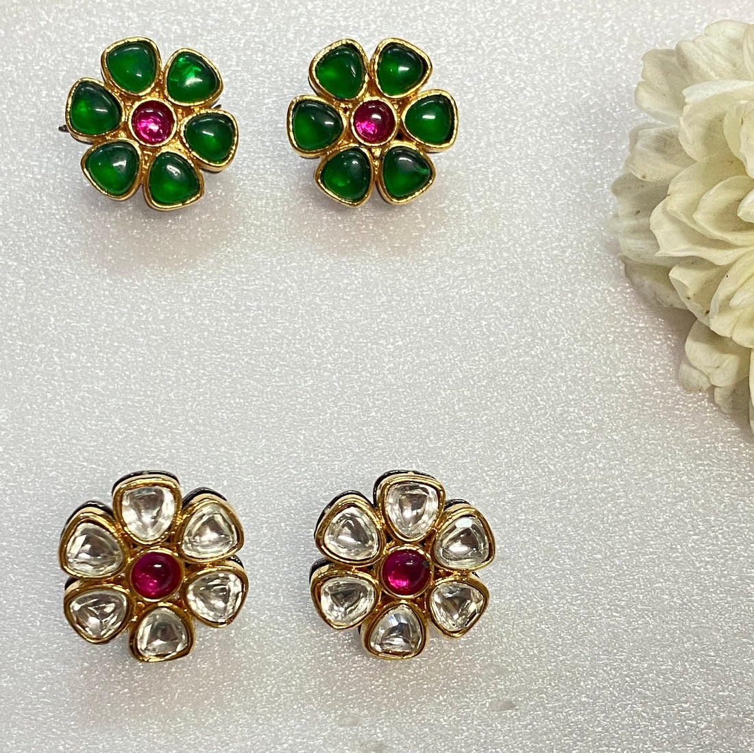 Vintage Flower Polki Stud Earrings | 22K Gold Plated Kundan Earrings | Tiny Traditional Indian Studs | Bridal Ethnic Jewelry | Gift For Her — 2