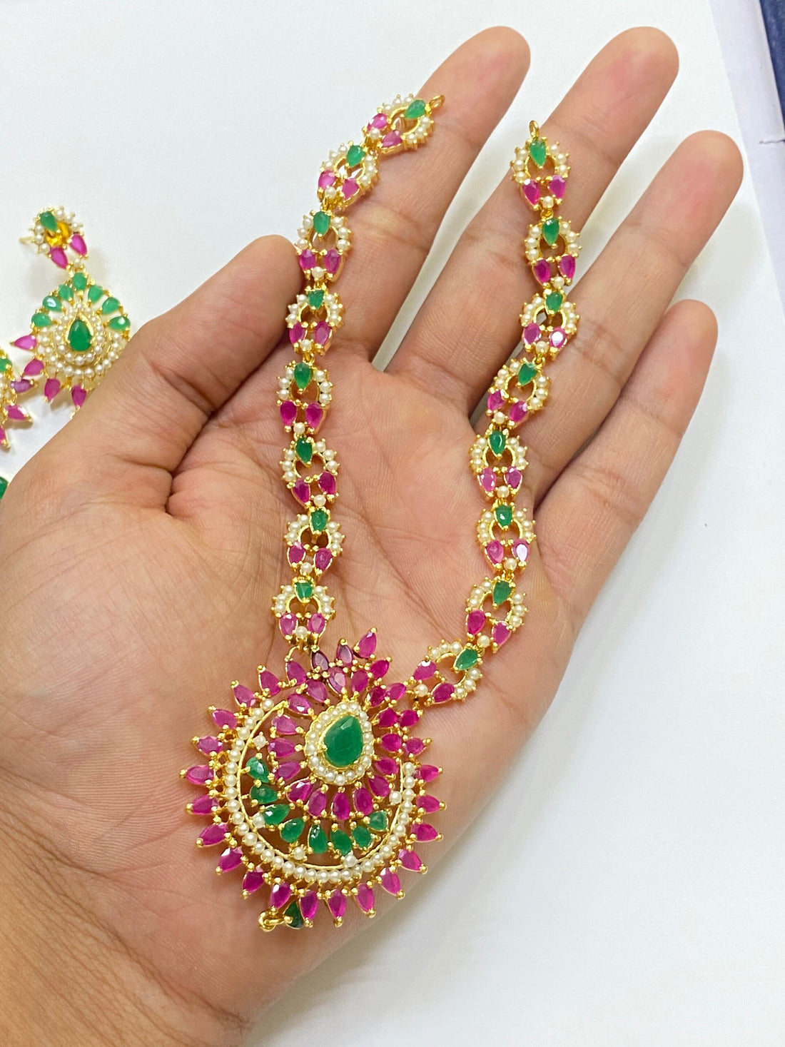 Gold plated Indian wedding necklace with Ruby, Emerald and pearls gemstones, South Indian jewelry — 3