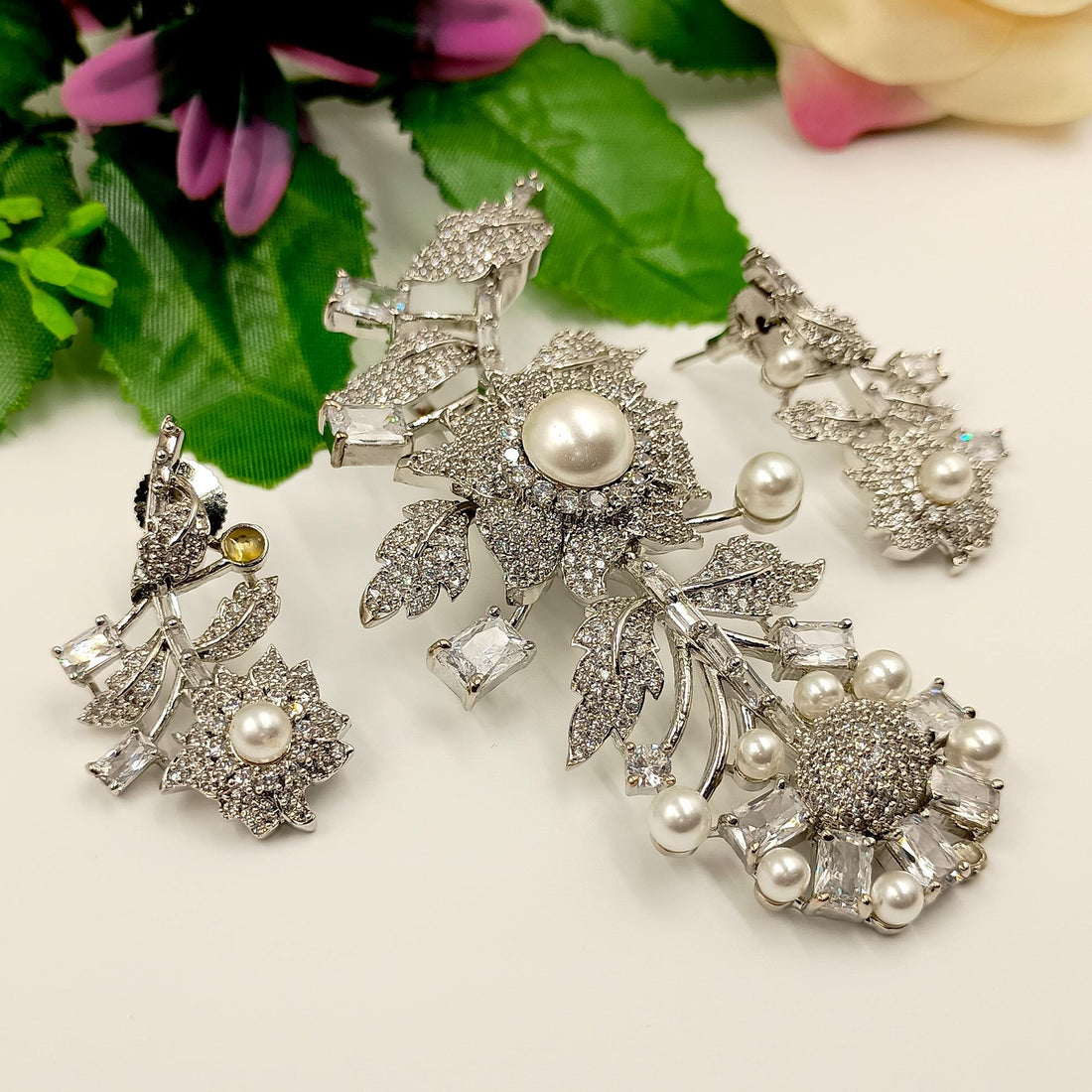 Rose Quartz Crystal Pearl Pendant Necklace: Victorian Leaf Boho Jewelry — 4