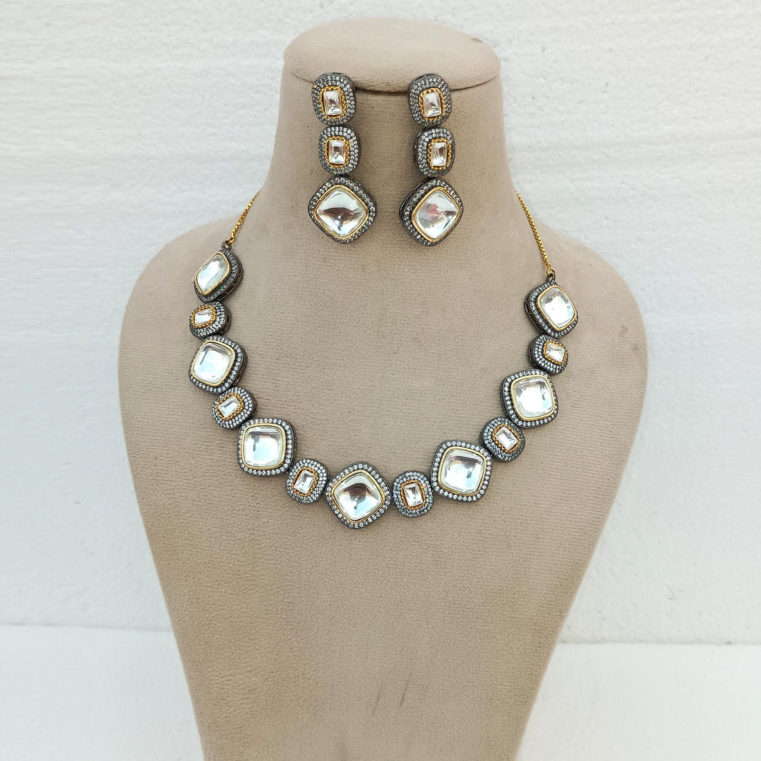 Handcrafted Polki Diamond Necklace Set | Indian Bridal Jewelry | Traditional Wedding Necklace | Party Wear | Gift for Her — 6