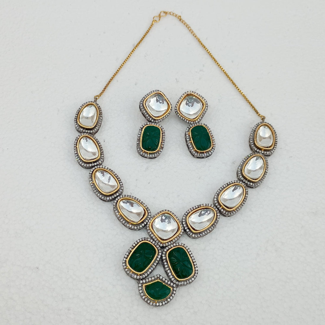 Kundan Polki Choker Necklace Set | Emerald Onyx Carving | Indian Wedding Bridal Jewelry | Traditional Party Wear | Gift for Her — 5
