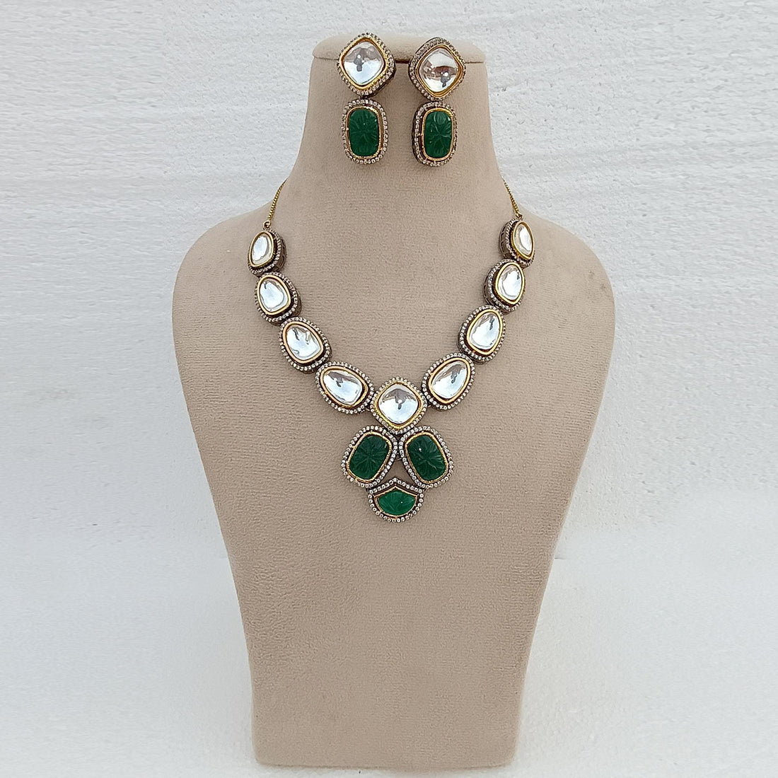 Kundan Polki Choker Necklace Set | Emerald Onyx Carving | Indian Wedding Bridal Jewelry | Traditional Party Wear | Gift for Her — 6