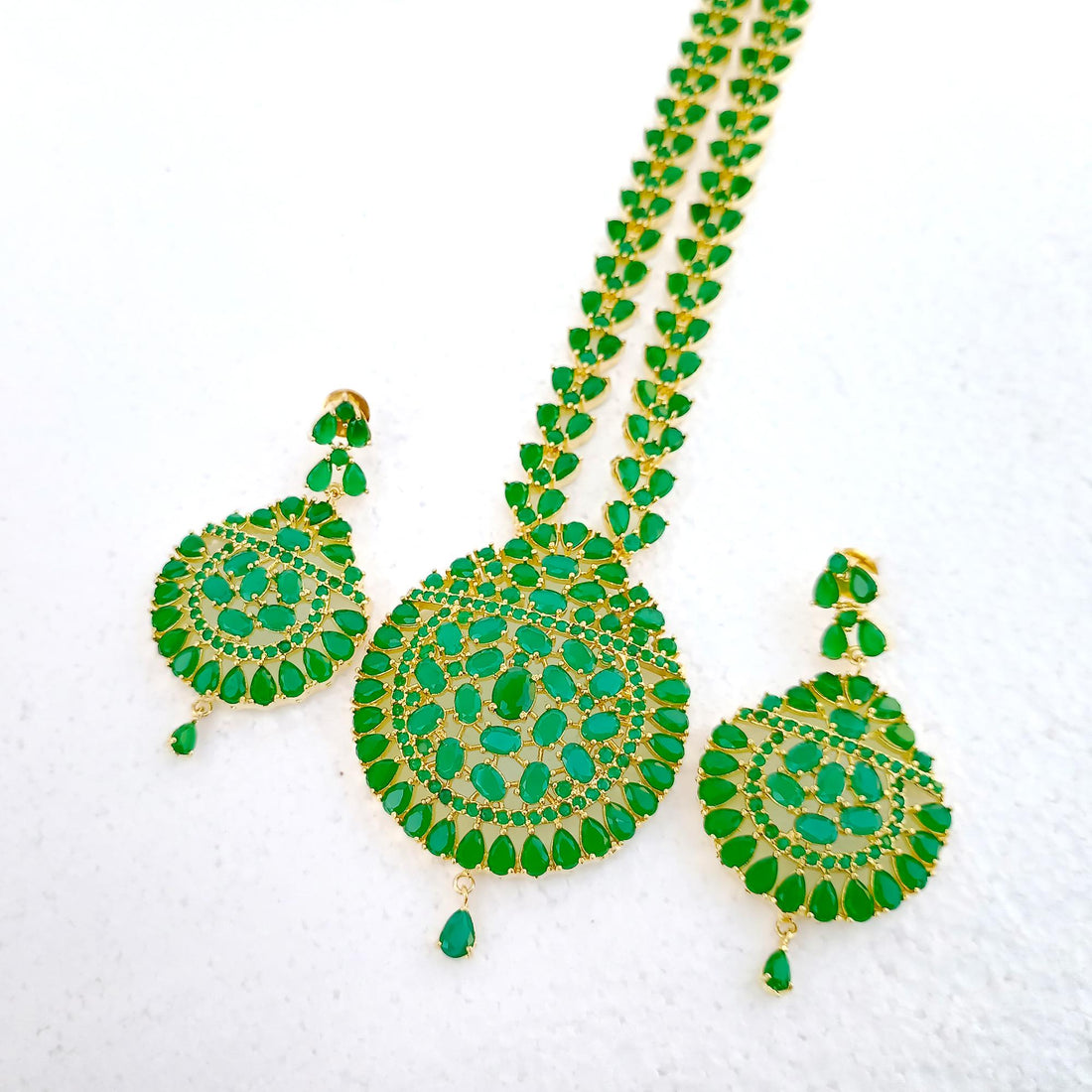 Emerald Green Long Haar Necklace | Gold Plated Jewelry | South Indian Jewelry | Traditional Bridal Wedding Necklace | Gift For Her — 6
