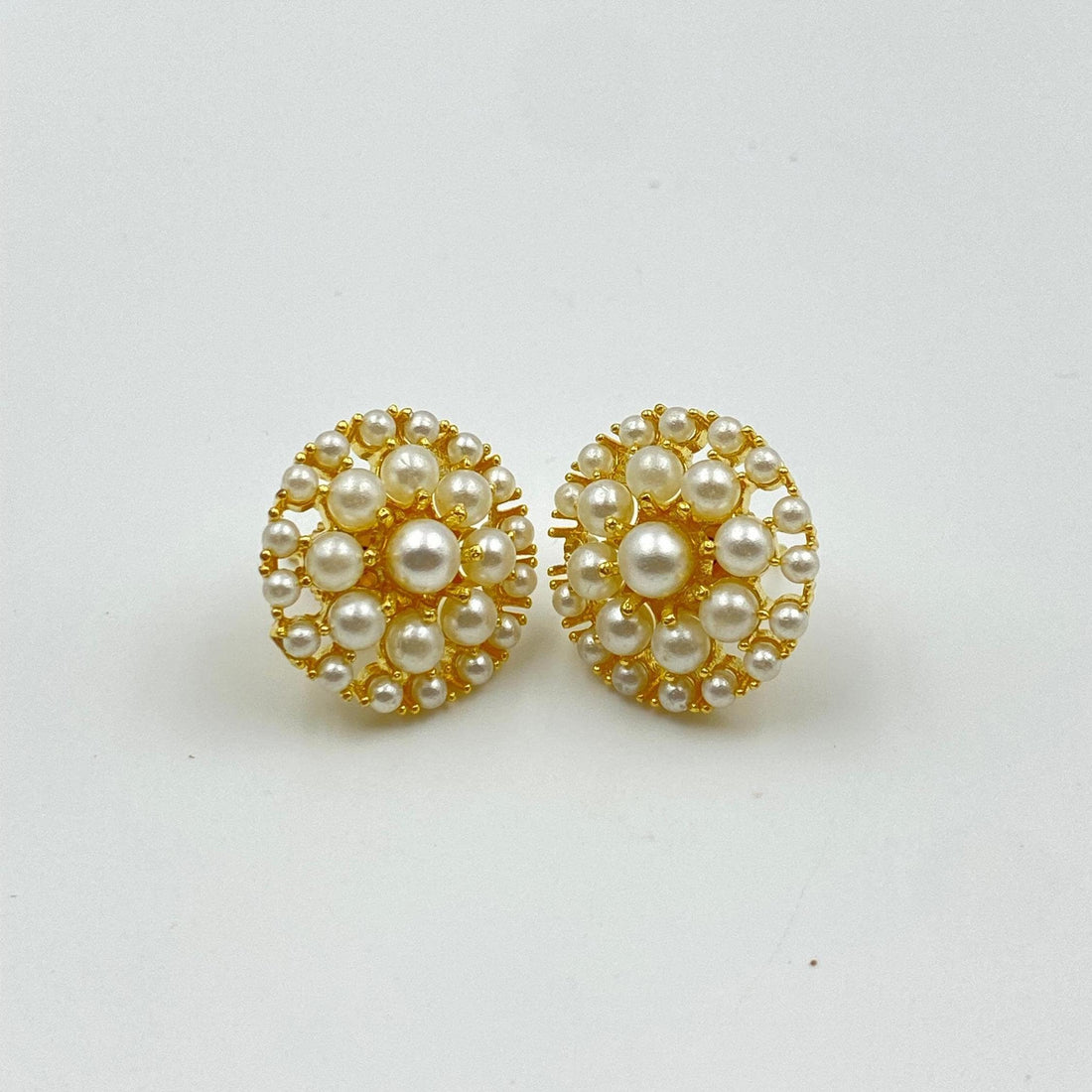 Gold Pearl earring stud, Flower stud earring, Fresh water pearl studs, Dainty Studs Jewelry — 3