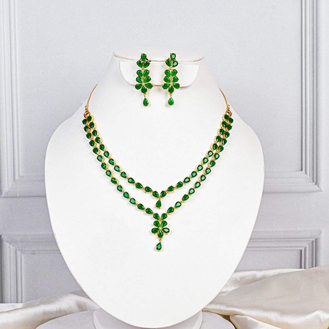 Emerald Necklace Set | Gold Plated Green Stone Jewelry | Handmade Layered Necklace & Earring | Wedding Necklace Set | Gift For Her| Boho Set — 1