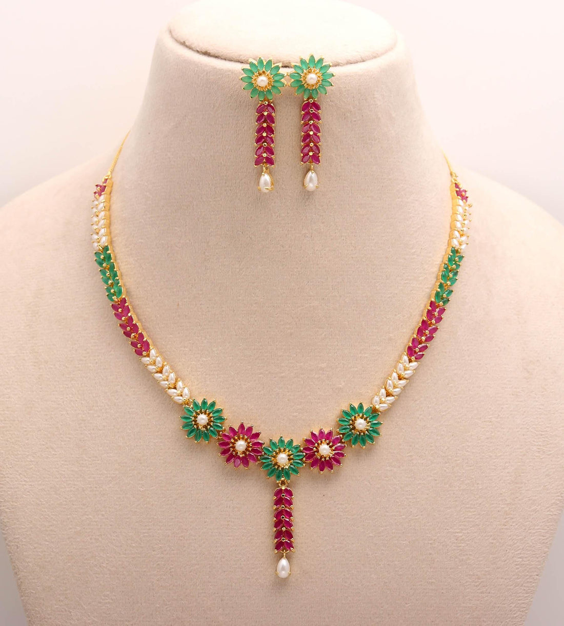 Emerald & Multi-Stone Necklace | 22K Gold Plated Indian Wedding Jewelry | Statement Bridal Necklace | Gift For Her | Engagement Jewelry — 4