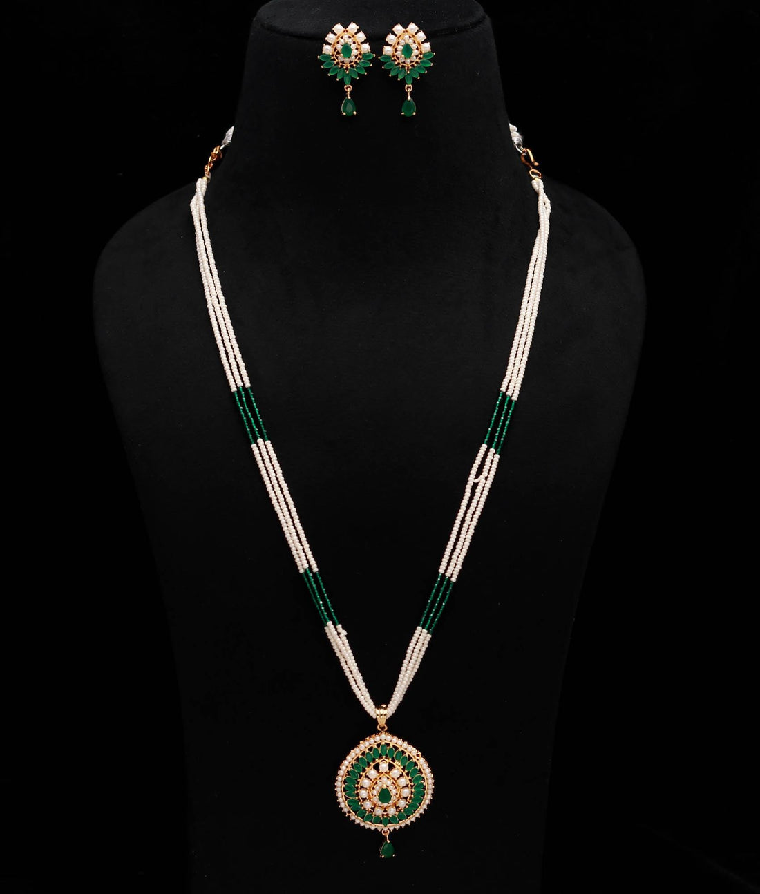 Pearl & Emerald Beaded Necklace Set | Bridal Jewelry | Wedding Necklace | Gift For Her|Green Kundan Pendant Necklace with Matching Earrings — 1