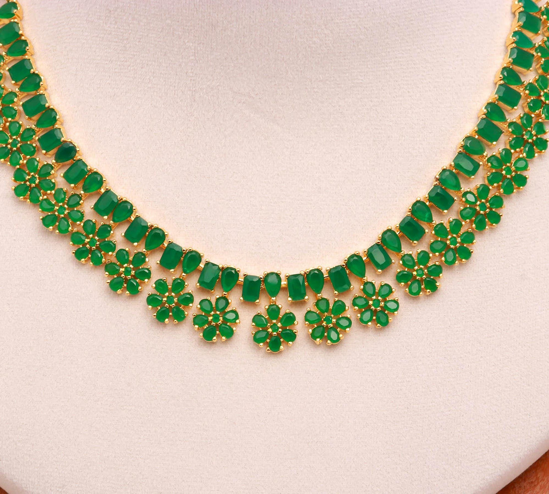 Flower Hanging Emerald Necklace Set with Earrings |22K Gold Plated South Indian Bridal Necklace |Indian Party Wear Necklace | Gift for Women — 4