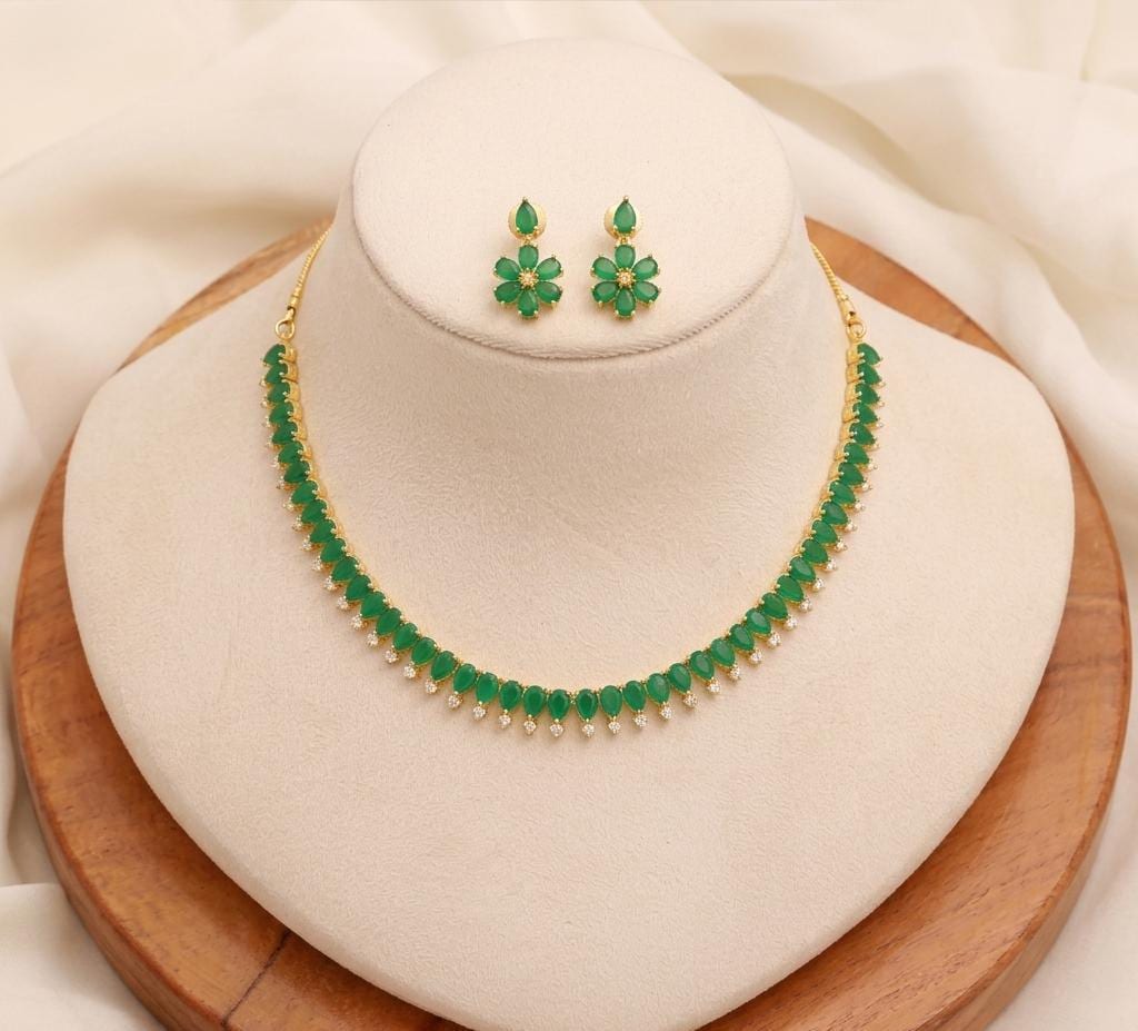 Ruby Emerald Gold Plated Necklace | South Wedding Jewelry | Traditional Bridal Temple Necklace | Ethnic Statement Jewelry | Gift for Her — 3