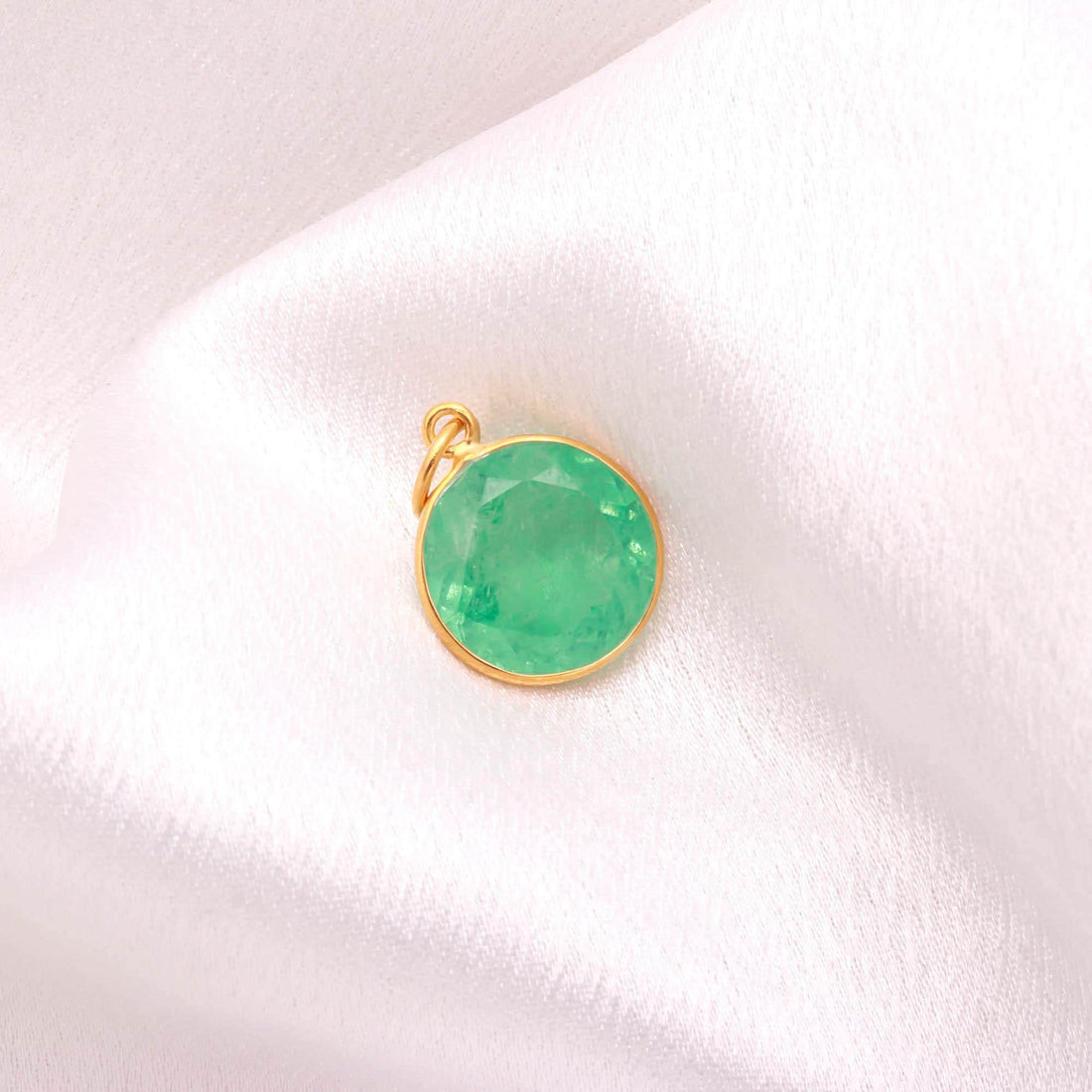 Russian Emerald Gemstone Pendant | 11.5 Ct Round Cut Emerald Charm | 9K Gold Bezel Set Jewelry | Gift For Her | May Birthstone Charm — 1