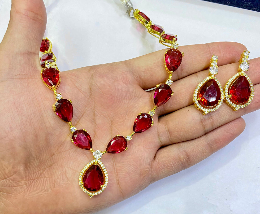 Gold plated Ruby Teardrop Necklace , Dainty Statment Jewelry, Ruby layout Necklace — 3