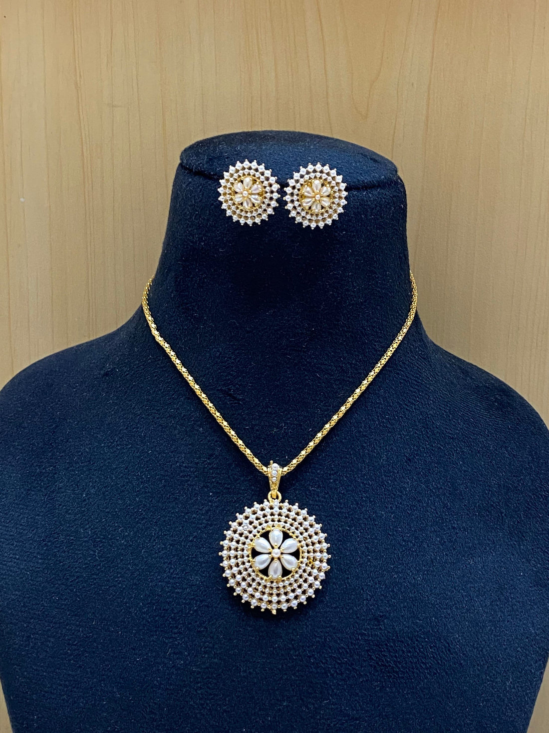 22K Gold Plated Pendant Earring Set | Indian Jewelry | Traditional Bridal Wedding Jewelry | Party Wear Pendant Earrings | Gift for Her — 7