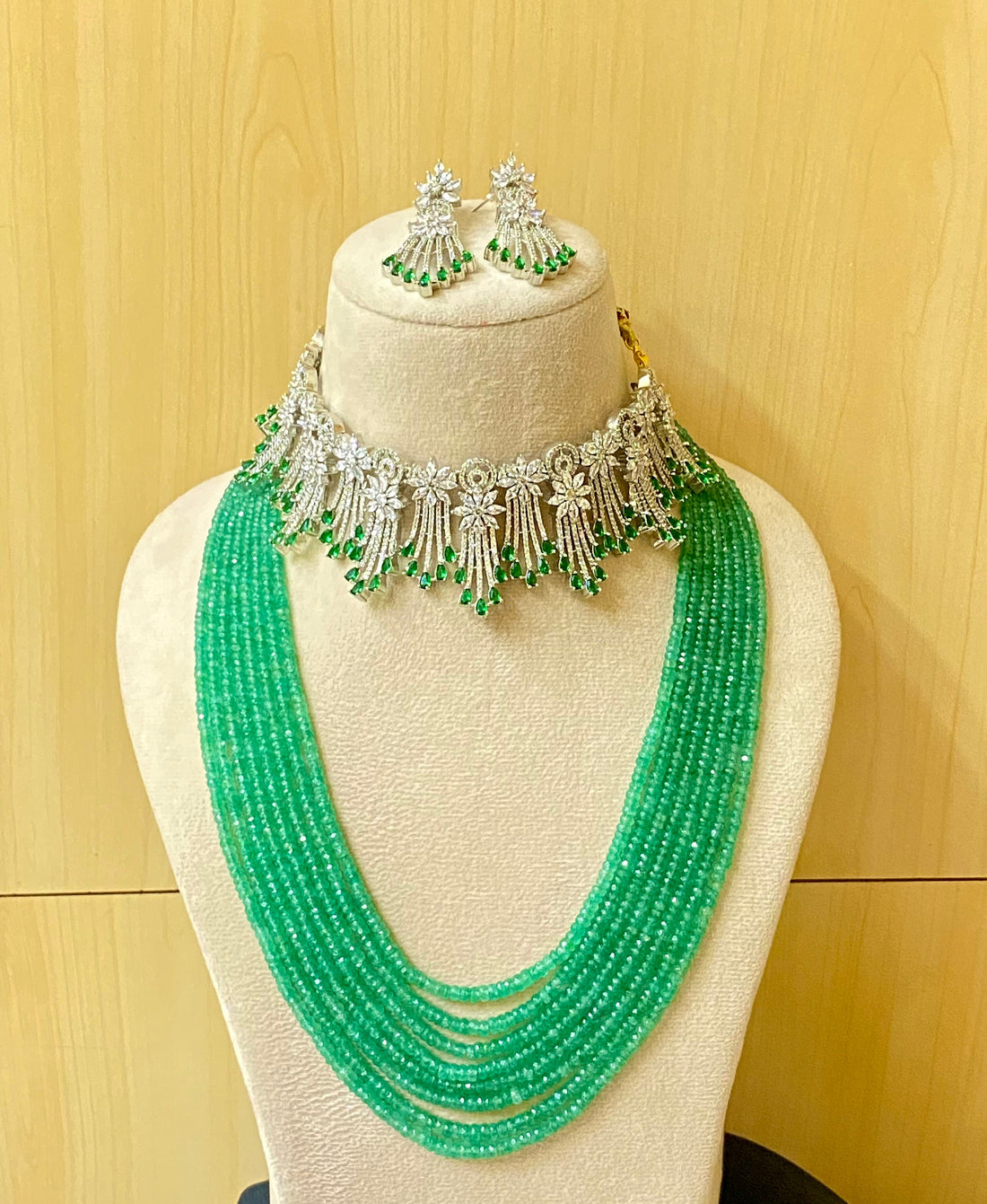 Emerald Aventurine Choker Necklace Set |Indian Bridal Wedding Jewelry | Traditional South Indian Necklace | Ethnic Jewelry Set |Gift for Her — 2