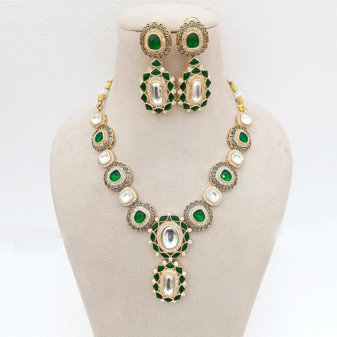 22k Gold Plated Kundan Necklace | Indian Bridal Jewelry | Elegant Wedding Ethnic Statement Necklace | Traditional Jewelry | Gift For Her — 4