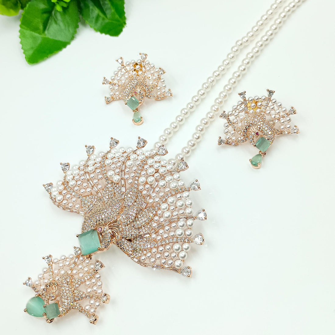Emerald Rose Quartz Pearl Pendant Necklace: Victorian Style Statement Jewelry — 5