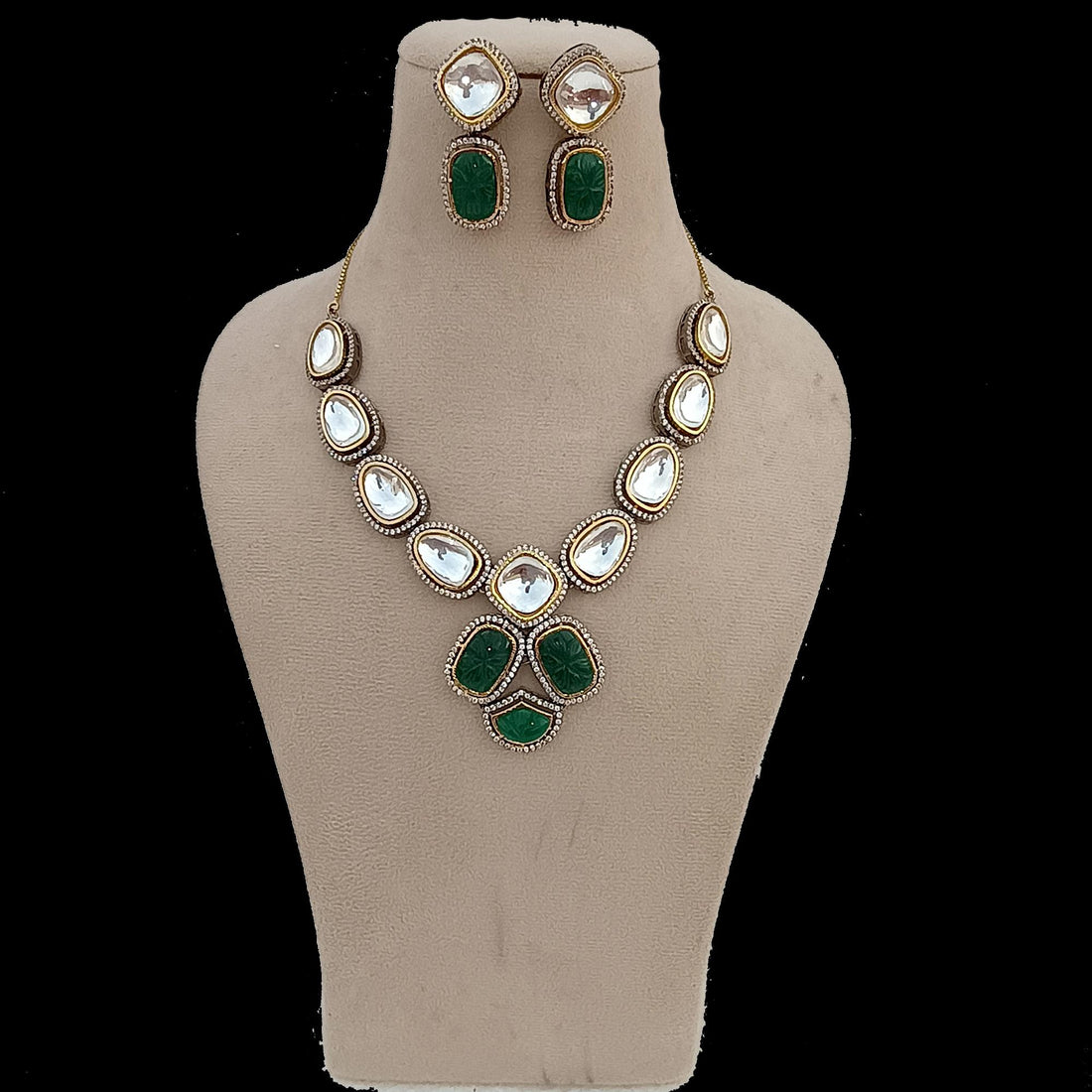 Kundan Polki Choker Necklace Set | Emerald Onyx Carving | Indian Wedding Bridal Jewelry | Traditional Party Wear | Gift for Her — 2