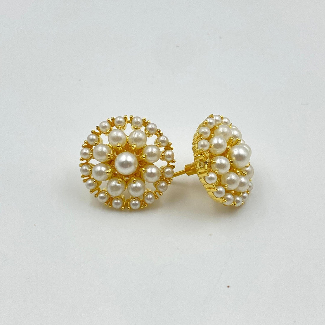 Gold Pearl earring stud, Flower stud earring, Fresh water pearl studs, Dainty Studs Jewelry — 2