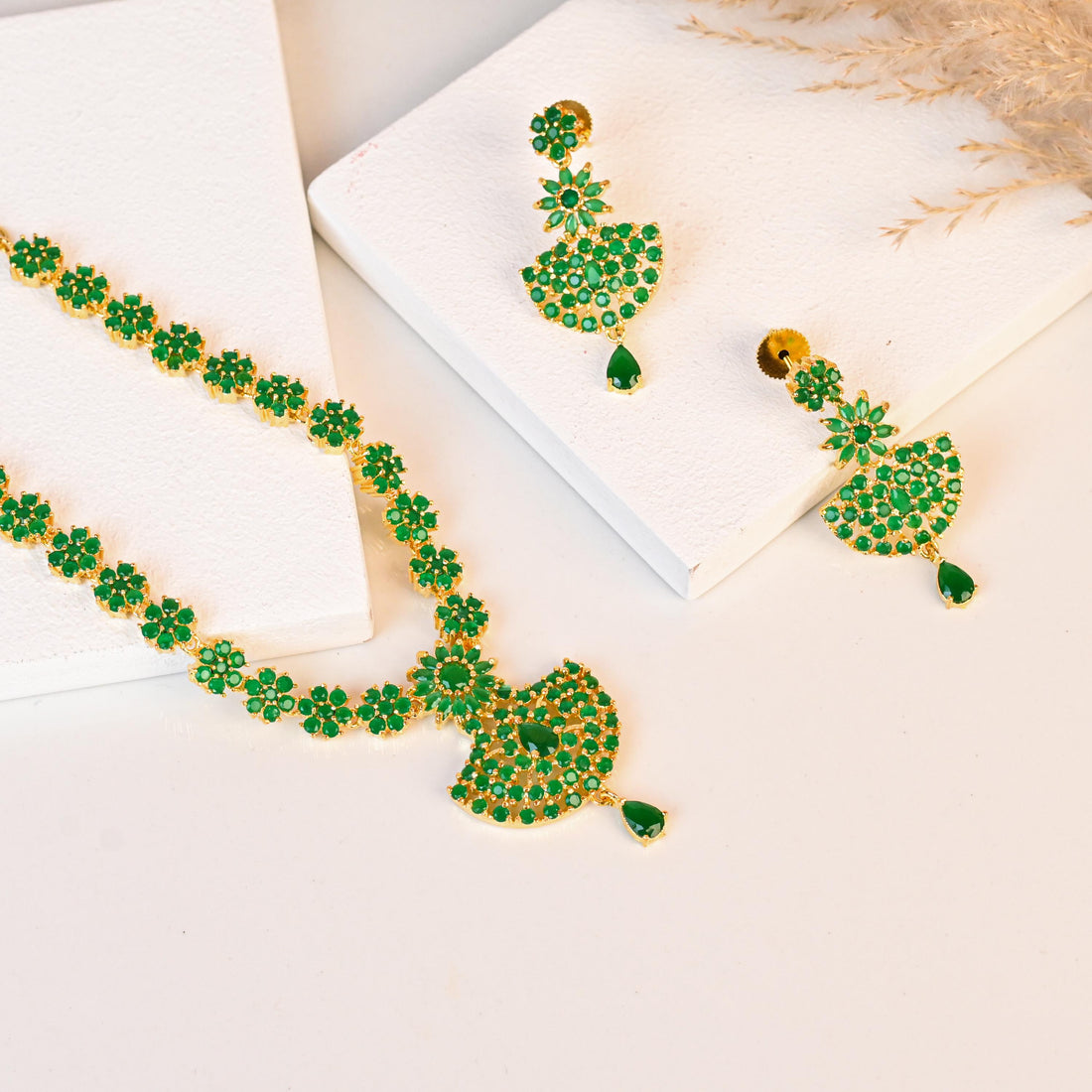 Green Stone Floral Necklace Set Emerald Gold Plated Necklace with Earrings | Green Necklace Jewelry |  Necklace Set | Gift For Her — 2