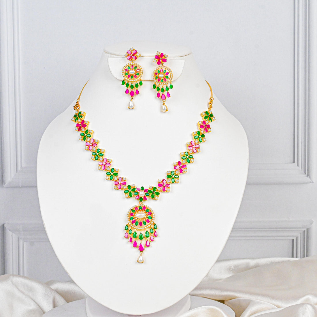 Wedding Ruby Emerald Pearl Necklace Set | 18k Gold Plated Indian Jewelry | Handmade Bridal Necklace & Earrings | Gift for Her — 4