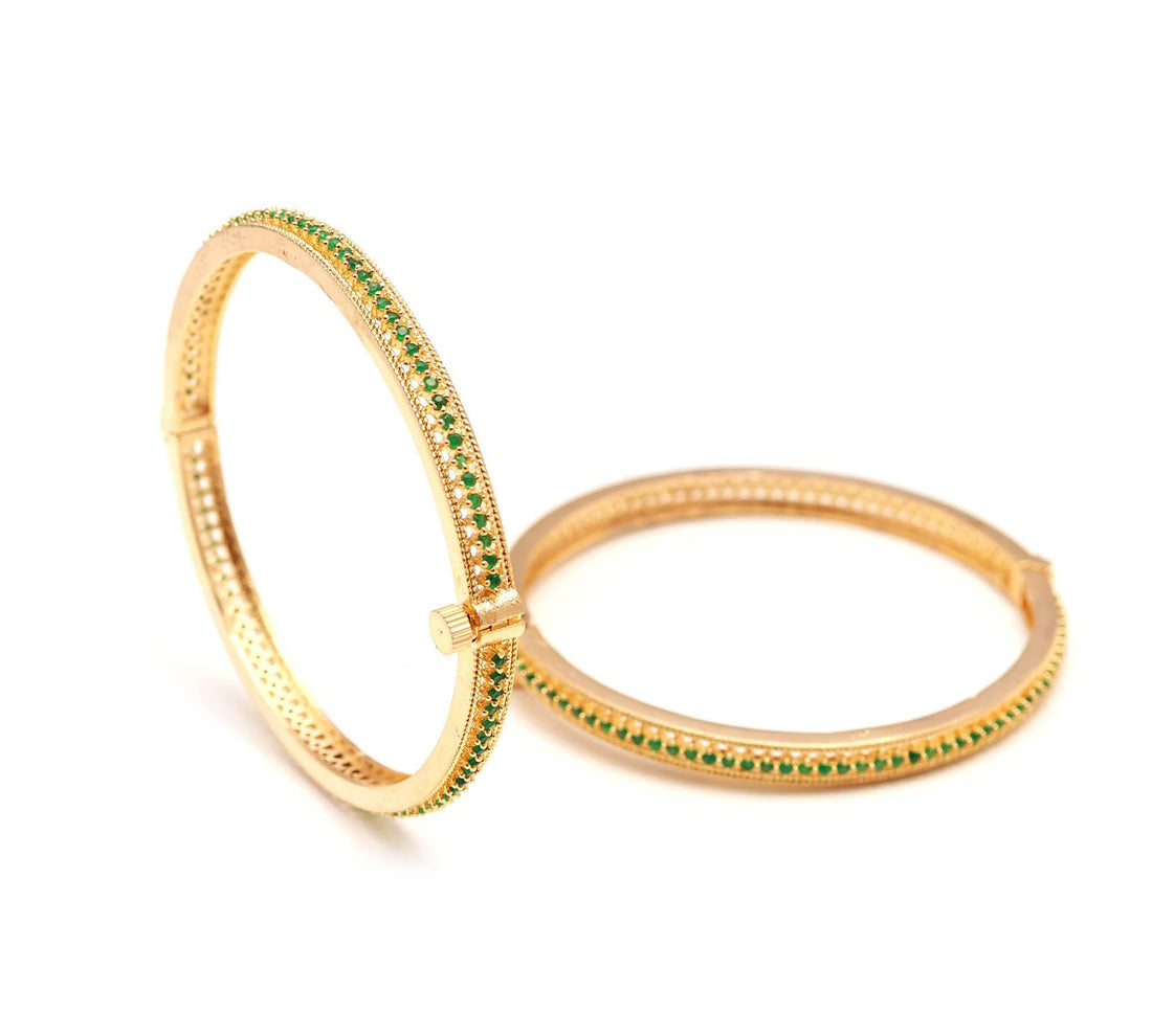 Emerald Stone Gold Bangles | Elegant Green Gemstone Bangle Set for Women | Gift For Wife | Gemstone Jewelry — 4