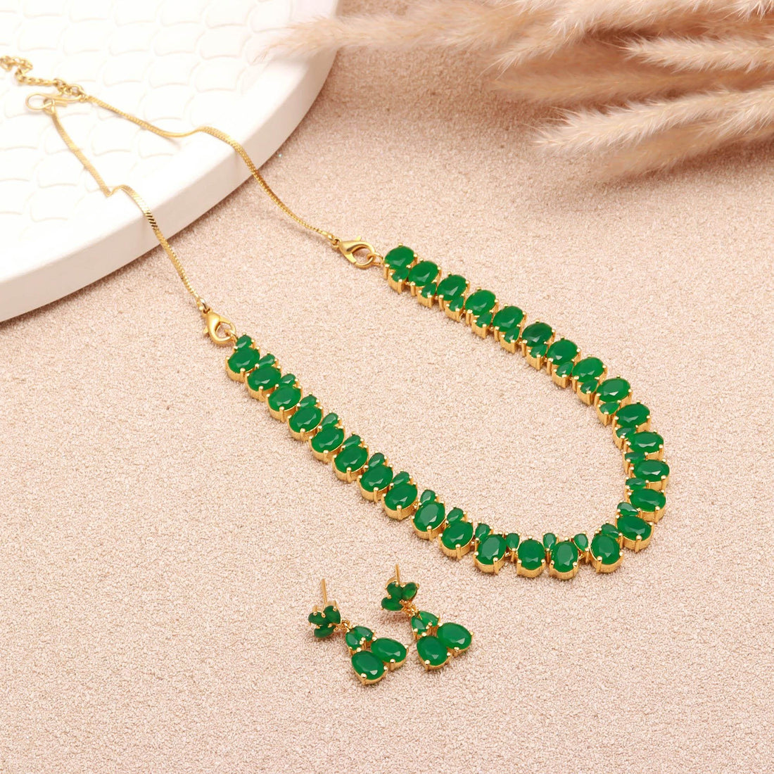 22K Gold Plated Oval Emerald Necklace Set | South Indian Traditional Jewelry | Bridal Necklace | Gift For Her | Wedding Necklace — 2