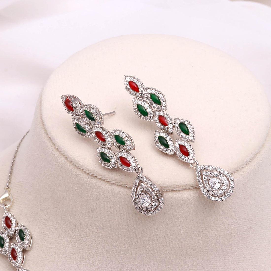 Ruby & Emerald Oval Necklace Set | 22K Gold Plated Necklace | Wedding Jewelry | Festive Necklace| Bridal Necklace | Gift For Her — 5