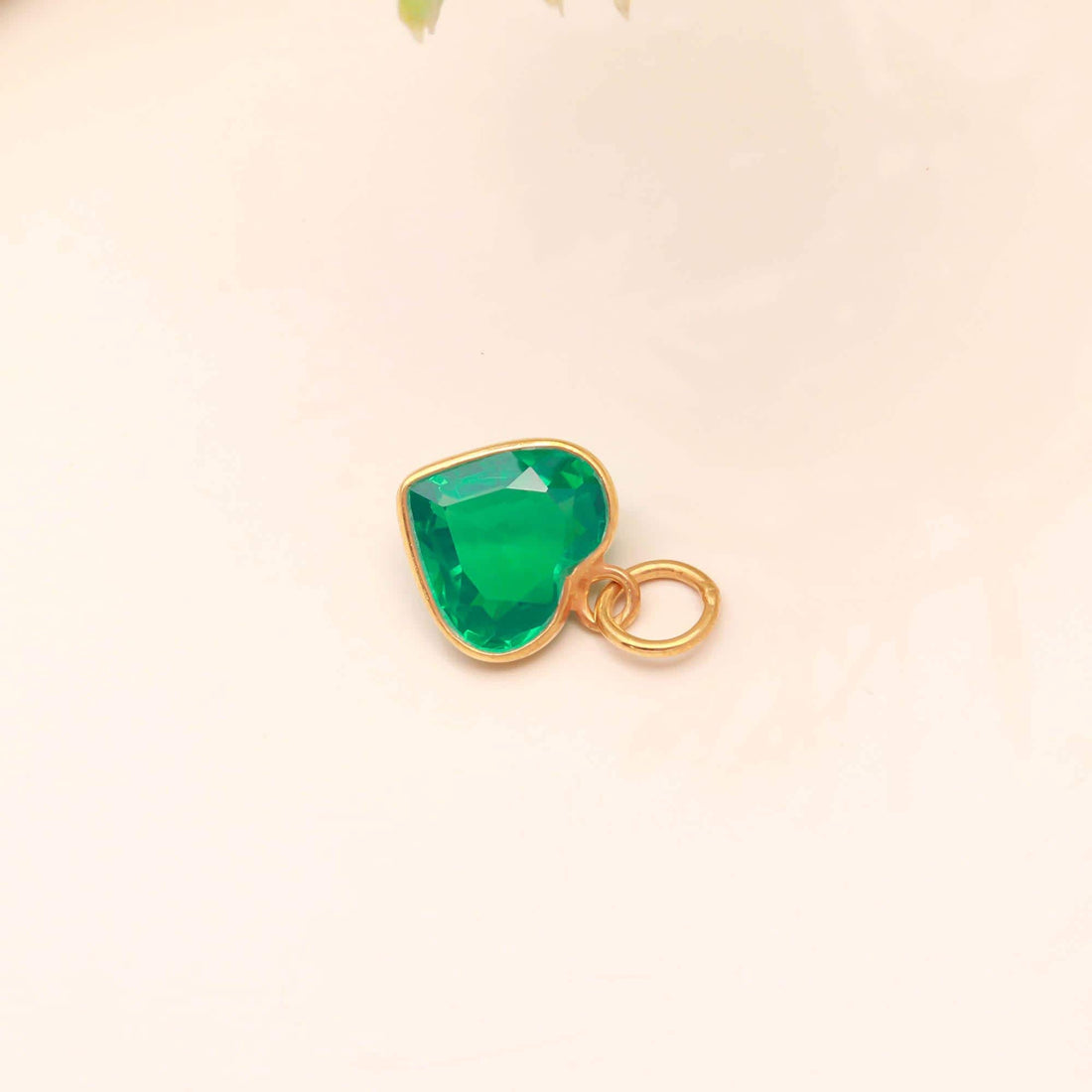 14K Gold Heart Shape Lab Emerald Charm Pendant | Bezel Set Charm | Minimal Elegant Jewelry | Vintage Pendant | Gift For Her | Small Charm — 5