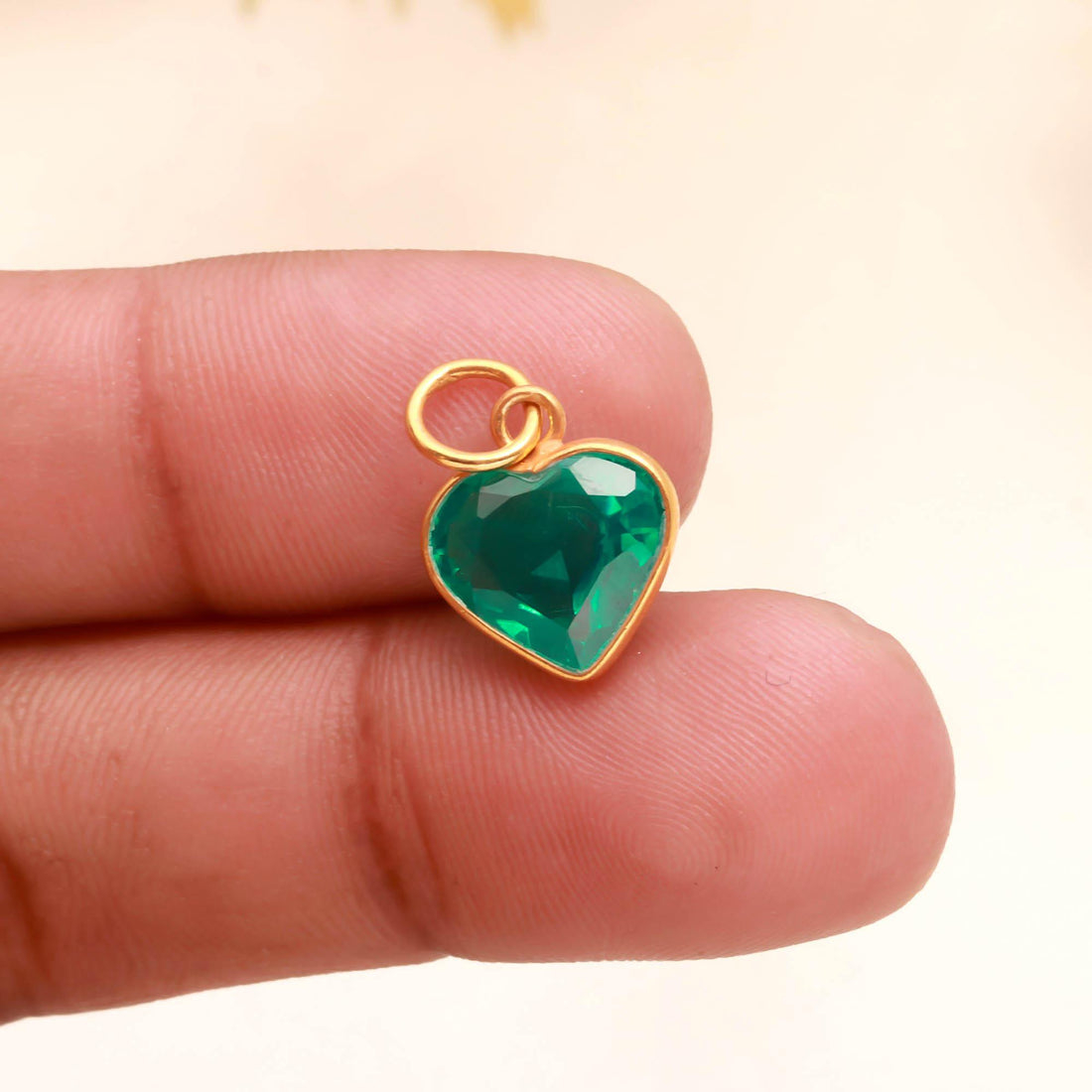 14K Gold Heart Shape Lab Emerald Charm Pendant | Bezel Set Charm | Minimal Elegant Jewelry | Vintage Pendant | Gift For Her | Small Charm — 2
