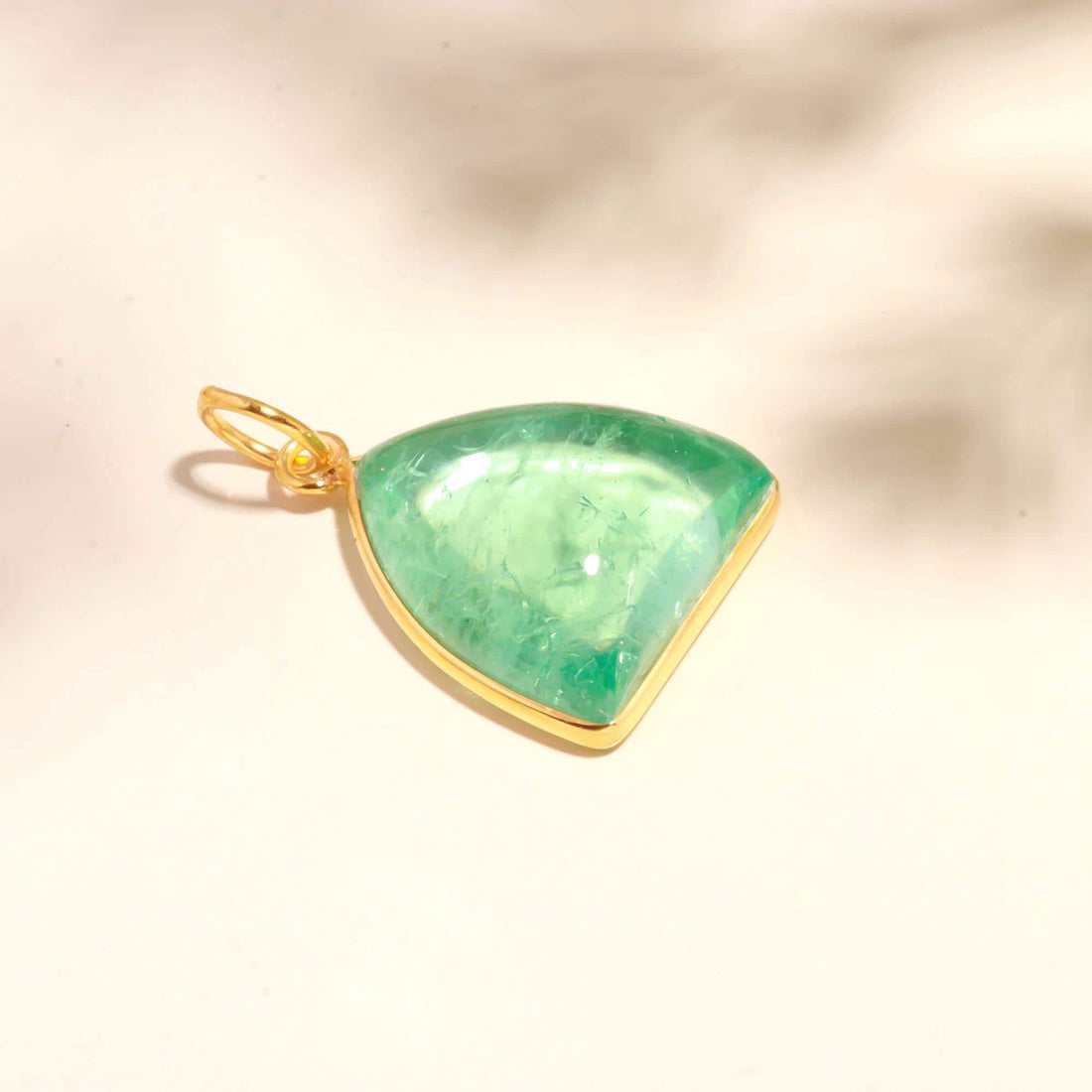9K Gold Russian Emerald Pendant | Triangle Cabochon Gemstone Charm | Bezel Set Fine Jewelry | Gift For Women — 3