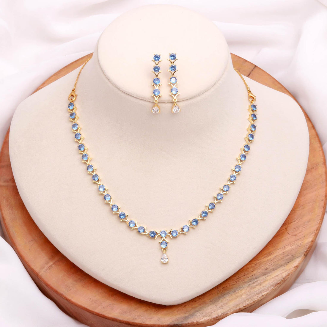 Aquamarine Gemstone Gold Plated Necklace, Precious Gem Jewelry — 2